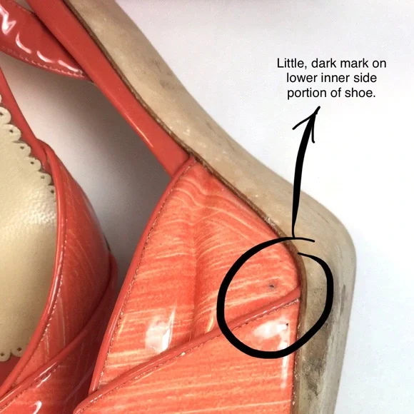 Auth. Oscar de la Renta Coral Patent Leather Peep Toe Heels